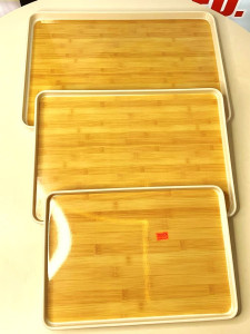 PLASTIC SERVING TRAY IN WOODEN COLOR