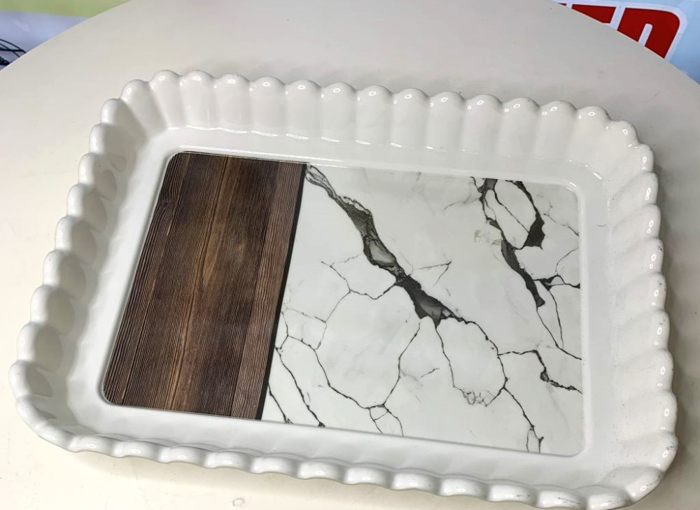 RECTANGULAR PLASTIC TRINKET TRAY