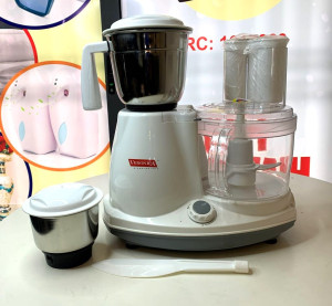 Veronica yam pounder/food processor