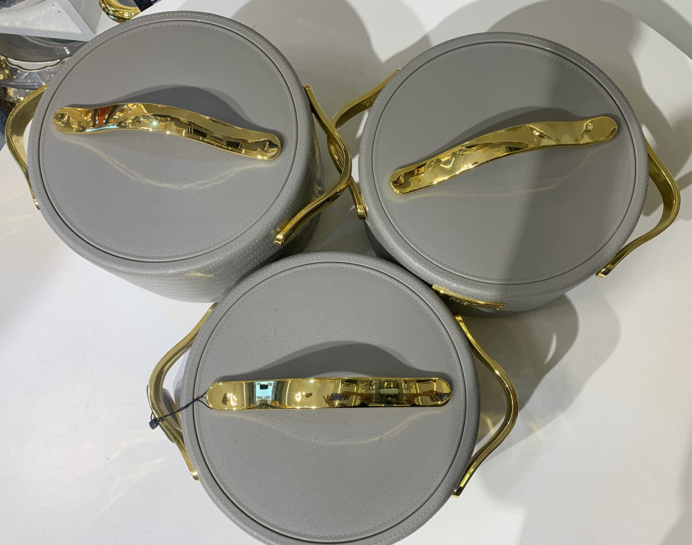 FOREVER GOLD GREY PATENT WARMER