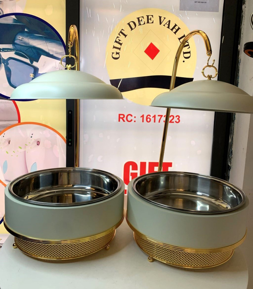 Set of 2 Cream and gold chafing dish