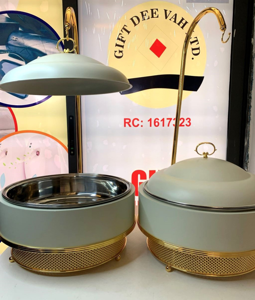 Set of 2 Cream and gold chafing dish