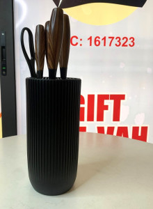 Ereasthqs nonstick knife set